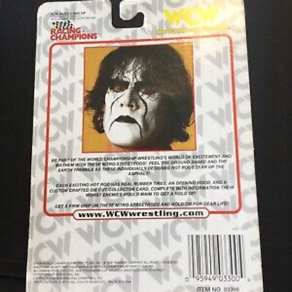 Bret “Hitman” Hart - WCW Nitro Street Rods - Racing Champions - 1998 - New - Picture 2 of 2